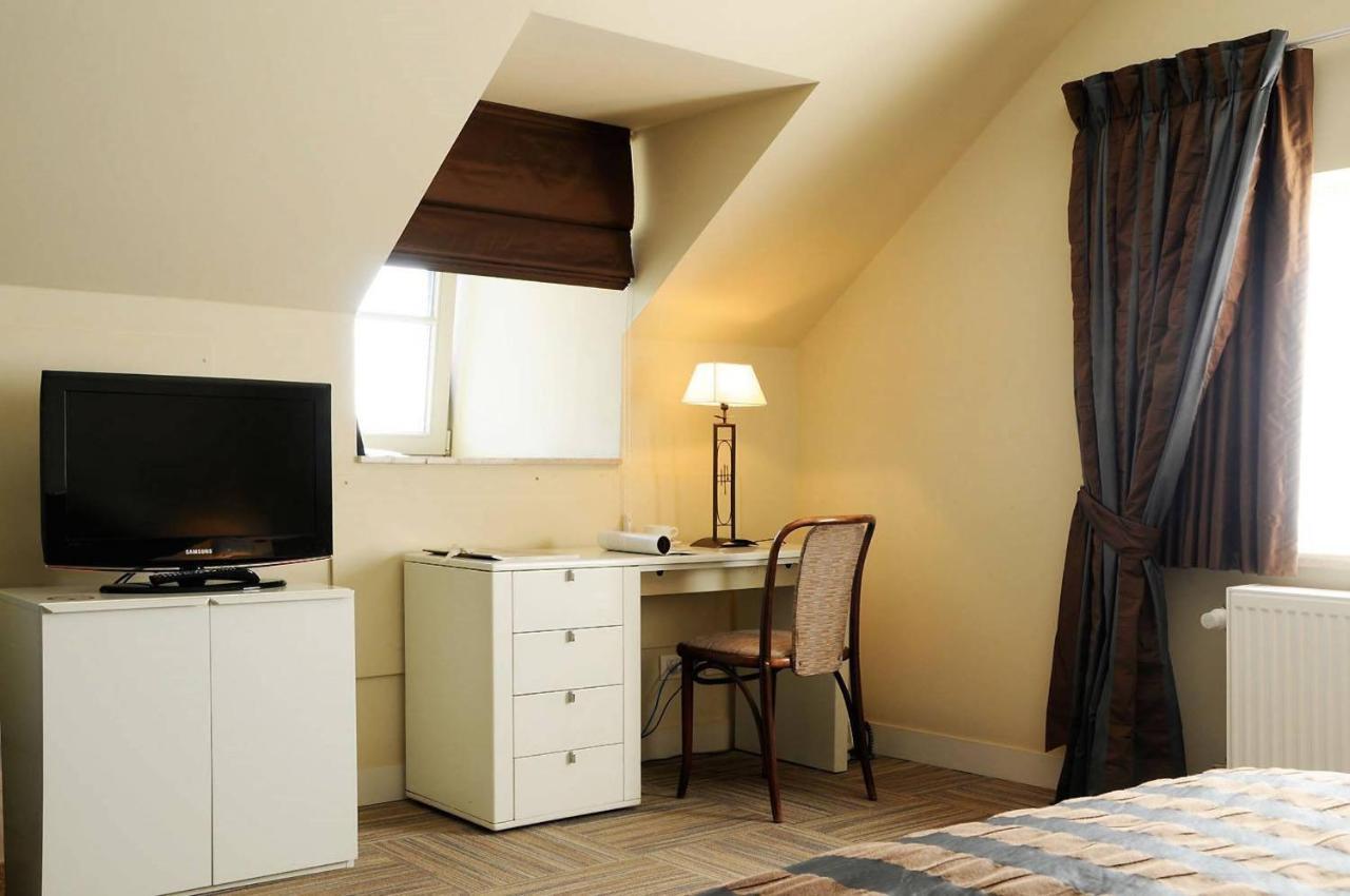Hotel Salons De Vrede Ichtegem Екстериор снимка