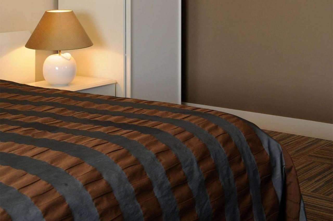 Hotel Salons De Vrede Ichtegem Стая снимка